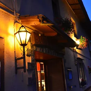 Bondella Couette-café
