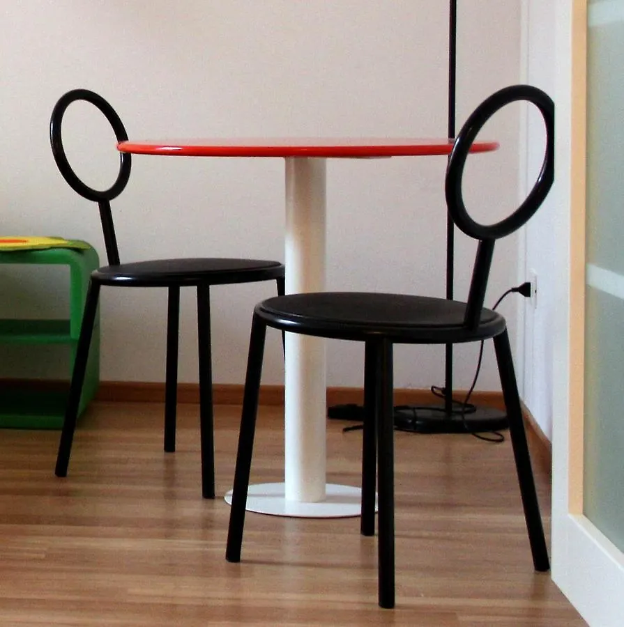Zip B&B . Design In Florence Italy