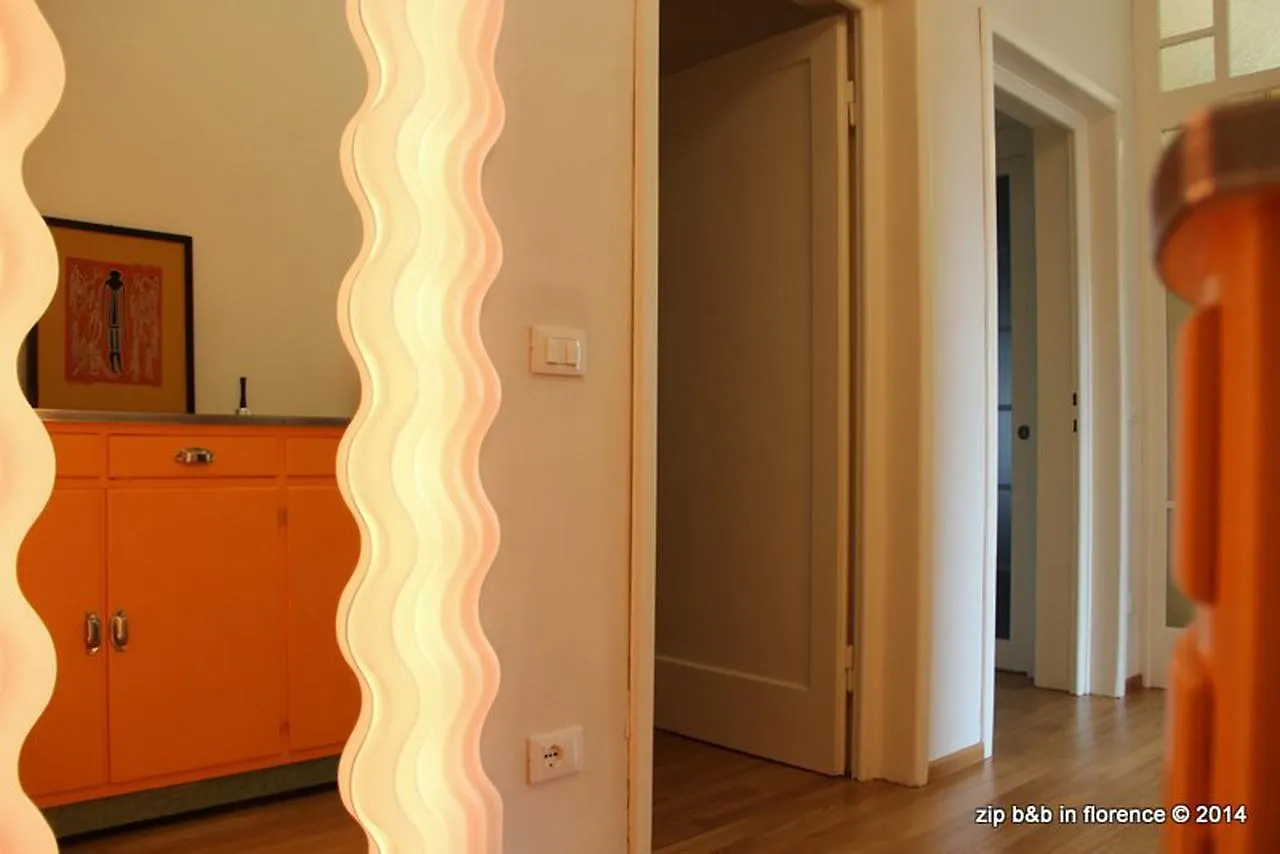 Zip B&B . Design In Florence 3*,  Italy