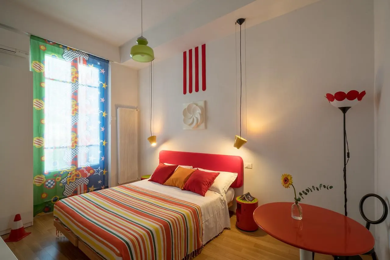 *** Bed & Breakfast Zip B&B . Design In Florence Italy