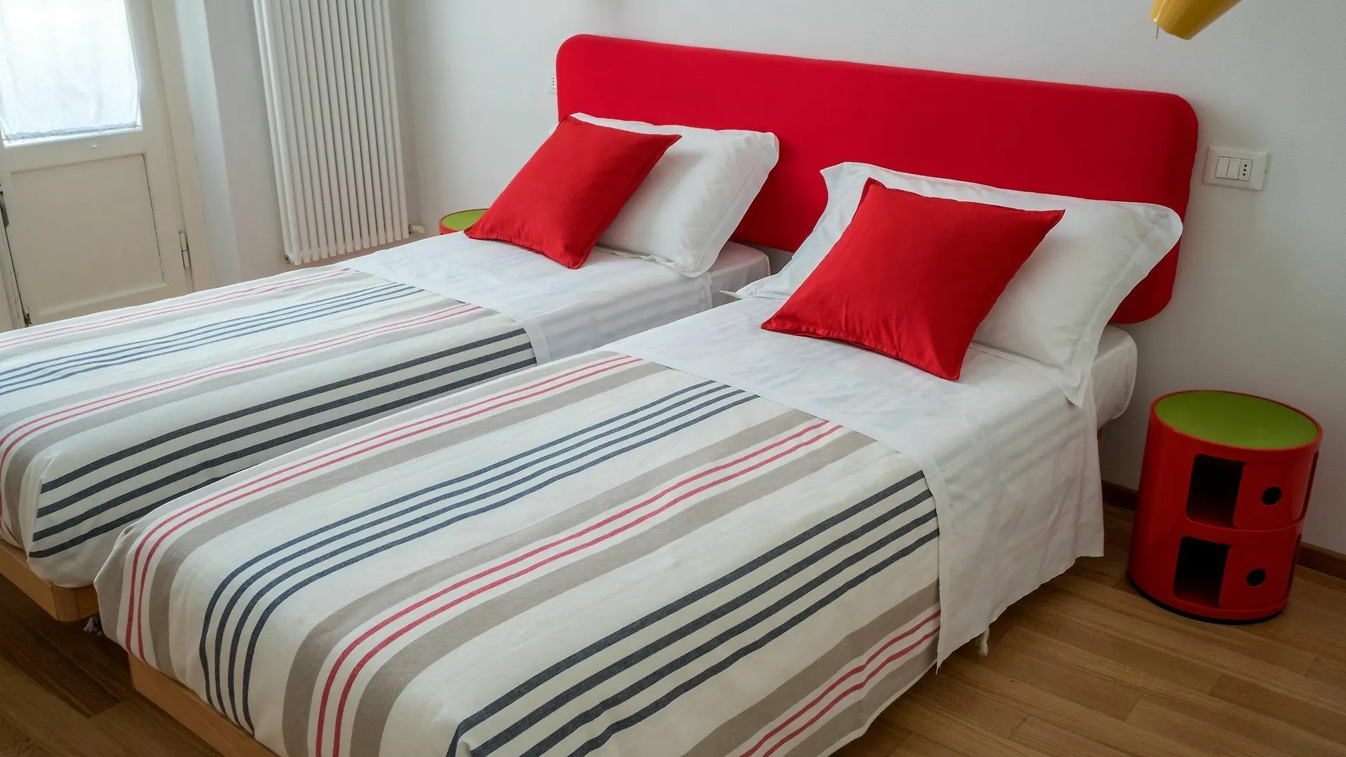 *** Bed & Breakfast Zip B&B . Design In Florence Italy
